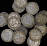 Набор из 61 советской серебряной русской монеты: 50 копеек