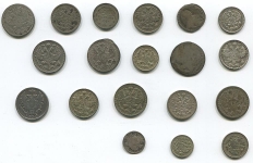 Набор из 19 серебряных монет