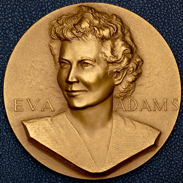 Медаль "Ева Адамс - директор Монетного двора США" (США)
