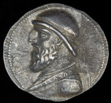 Тетрадрахма  Митридат II  Парфия