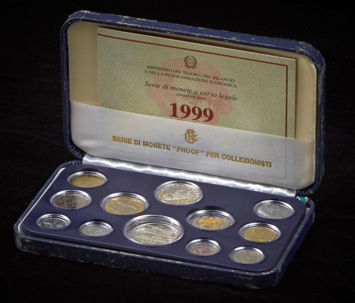 Набор монет "250 лет со дня рождения Витторио Альфьери" 1999 (Италия) (в п/у)
