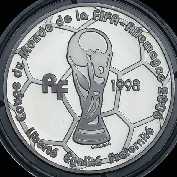 1 1/2 евро 2005 "Чемпионат мира по футболу 2006 года в Германии" (Франция)