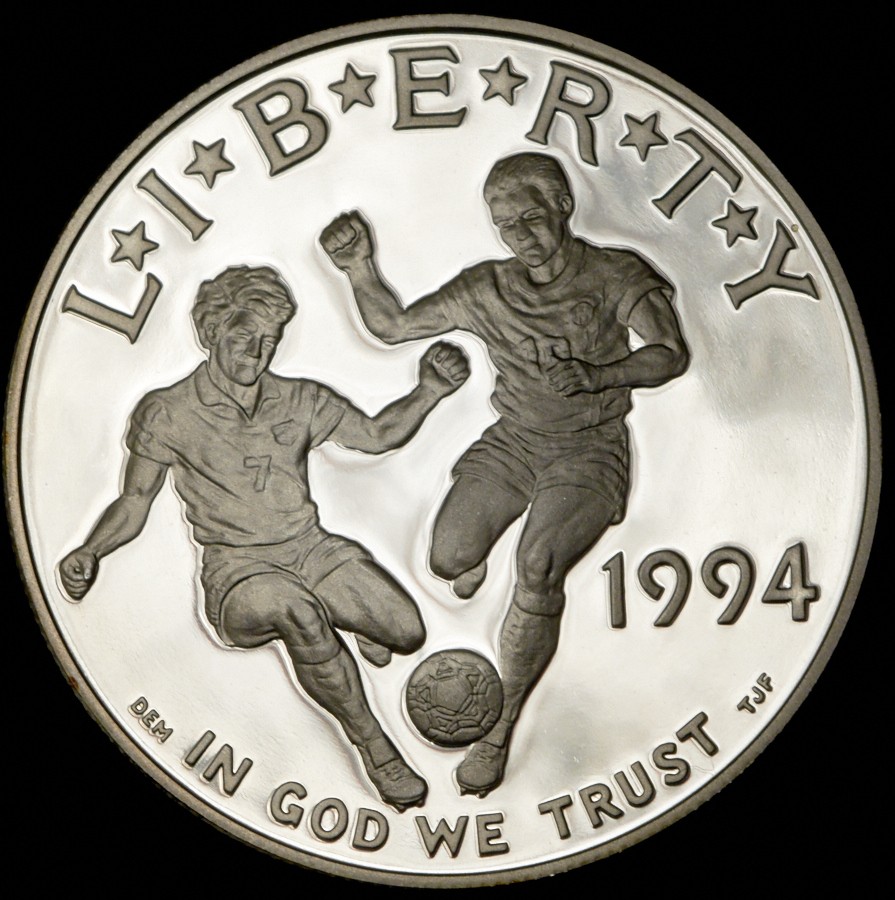 5 Долларов 1994г монета белого цвета.